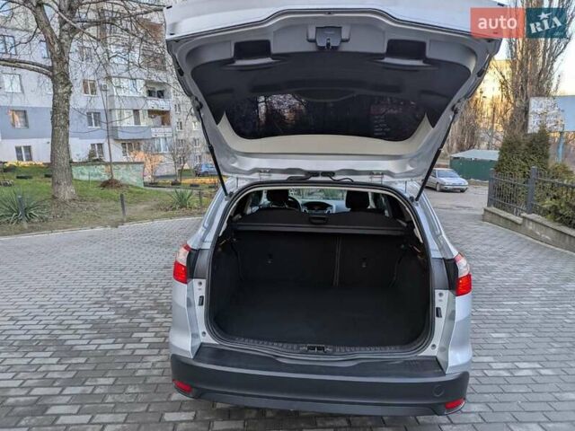 Форд Фокус 2012 у Рівному на Automoto.ua Сірий Форд Фокус, об'ємом двигуна 1.56 л та пробігом 241 тис. км за 7500 $, фото 10 на Automoto.ua