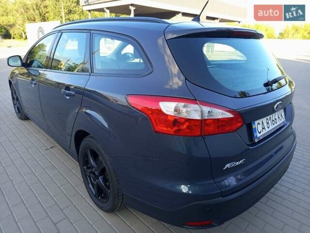 Серый Форд Фокус, объемом двигателя 1.56 л и пробегом 240 тыс. км за 7500 $, фото 2 на Automoto.ua