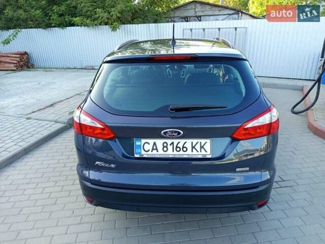 Серый Форд Фокус, объемом двигателя 1.56 л и пробегом 240 тыс. км за 7500 $, фото 6 на Automoto.ua
