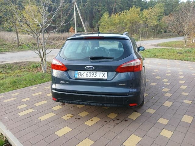 Серый Форд Фокус, объемом двигателя 1.6 л и пробегом 260 тыс. км за 7200 $, фото 6 на Automoto.ua