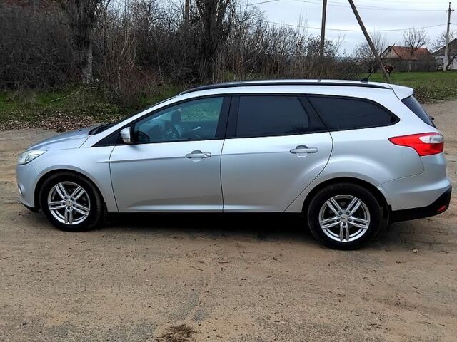 Серый Форд Фокус, объемом двигателя 1.6 л и пробегом 273 тыс. км за 7300 $, фото 1 на Automoto.ua