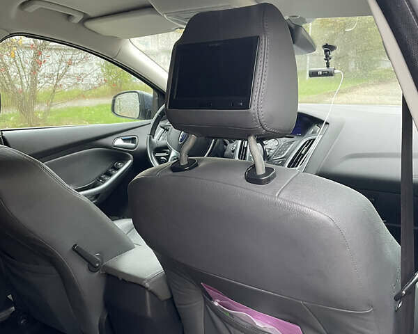 Серый Форд Фокус, объемом двигателя 1.56 л и пробегом 249 тыс. км за 8999 $, фото 14 на Automoto.ua