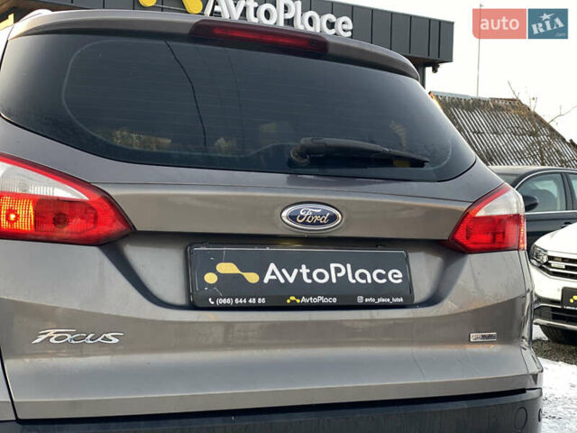 Серый Форд Фокус, объемом двигателя 1.6 л и пробегом 260 тыс. км за 8300 $, фото 51 на Automoto.ua