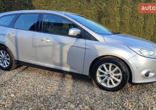 Серый Форд Фокус, объемом двигателя 1.6 л и пробегом 244 тыс. км за 7200 $, фото 11 на Automoto.ua
