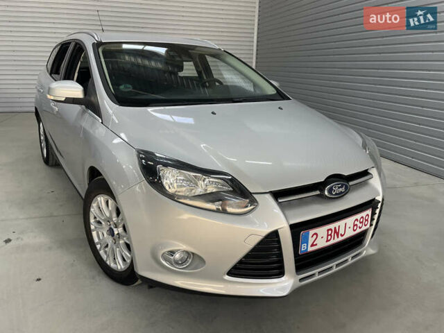 Серый Форд Фокус, объемом двигателя 1.6 л и пробегом 248 тыс. км за 7999 $, фото 1 на Automoto.ua