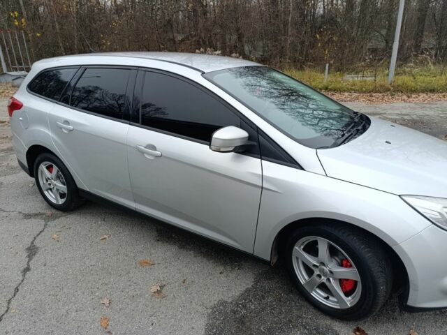 Сірий Форд Фокус, об'ємом двигуна 1.6 л та пробігом 256 тис. км за 6799 $, фото 11 на Automoto.ua