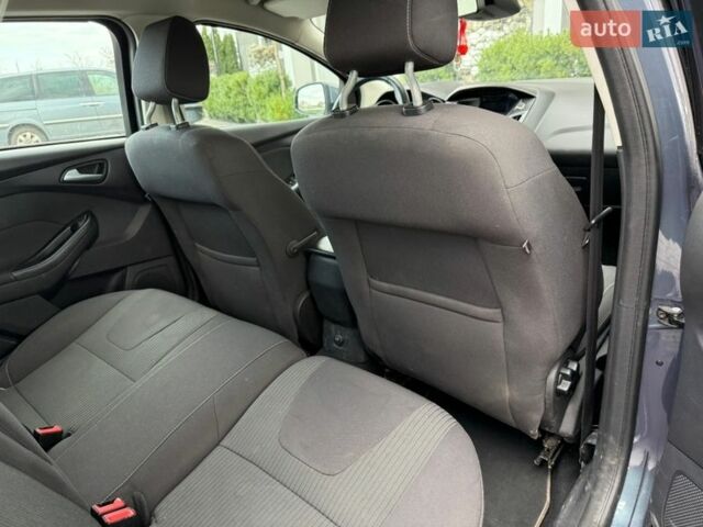 Сірий Форд Фокус, об'ємом двигуна 1.6 л та пробігом 236 тис. км за 7600 $, фото 36 на Automoto.ua