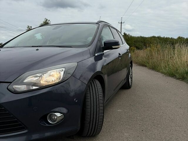 Сірий Форд Фокус, об'ємом двигуна 1 л та пробігом 181 тис. км за 6500 $, фото 3 на Automoto.ua