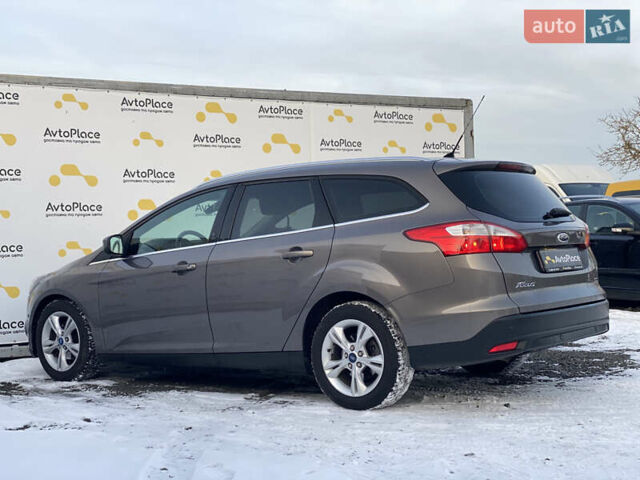 Серый Форд Фокус, объемом двигателя 1.6 л и пробегом 260 тыс. км за 8300 $, фото 5 на Automoto.ua