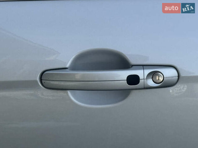 Серый Форд Фокус, объемом двигателя 1.6 л и пробегом 226 тыс. км за 8500 $, фото 19 на Automoto.ua