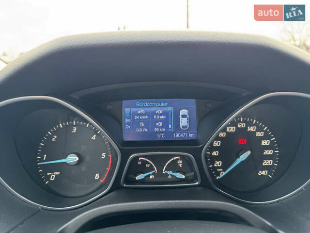 Серый Форд Фокус, объемом двигателя 1.6 л и пробегом 190 тыс. км за 8700 $, фото 62 на Automoto.ua