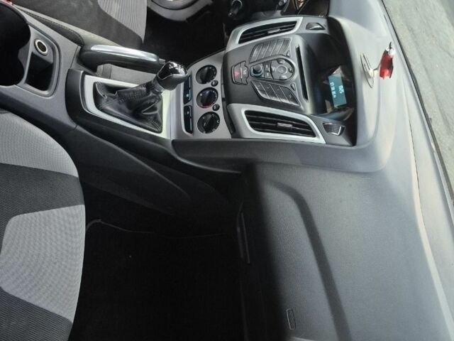 Серый Форд Фокус, объемом двигателя 1 л и пробегом 176 тыс. км за 5100 $, фото 3 на Automoto.ua