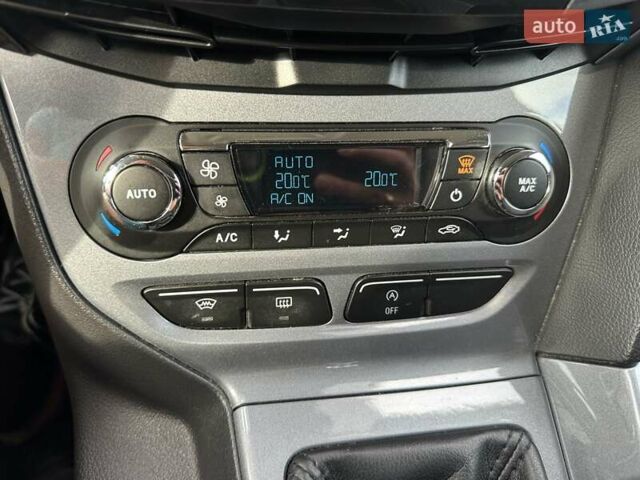 Серый Форд Фокус, объемом двигателя 1.6 л и пробегом 194 тыс. км за 8250 $, фото 26 на Automoto.ua