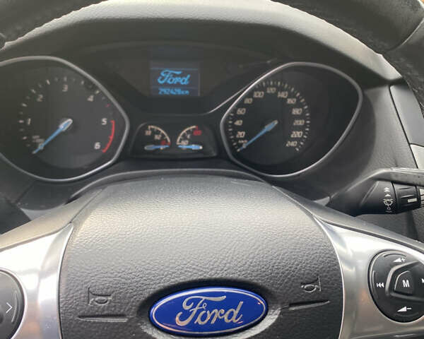 Форд Фокус 2012 в Запорожье на Automoto.ua Серый Форд Фокус, объемом двигателя 1.56 л и пробегом 292 тыс. км за 7550 $, фото 5 на Automoto.ua