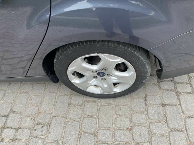 Сірий Форд Фокус, об'ємом двигуна 1.6 л та пробігом 250 тис. км за 6600 $, фото 12 на Automoto.ua