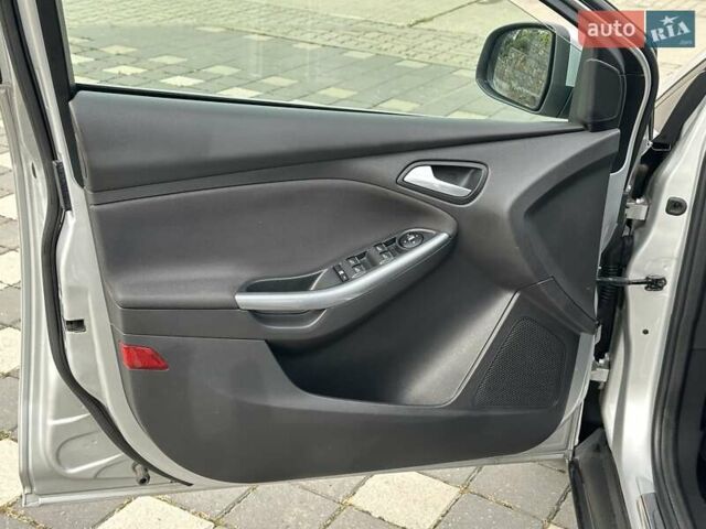 Серый Форд Фокус, объемом двигателя 1.6 л и пробегом 194 тыс. км за 8250 $, фото 19 на Automoto.ua