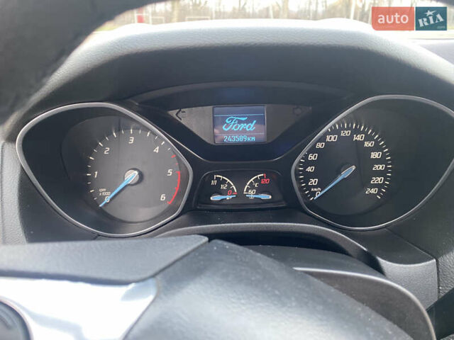 Сірий Форд Фокус, об'ємом двигуна 1.56 л та пробігом 243 тис. км за 7300 $, фото 14 на Automoto.ua