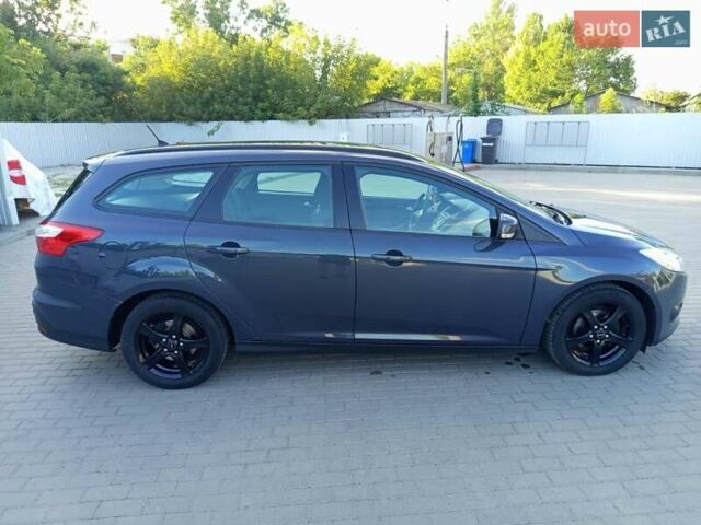 Серый Форд Фокус, объемом двигателя 1.56 л и пробегом 240 тыс. км за 7500 $, фото 4 на Automoto.ua