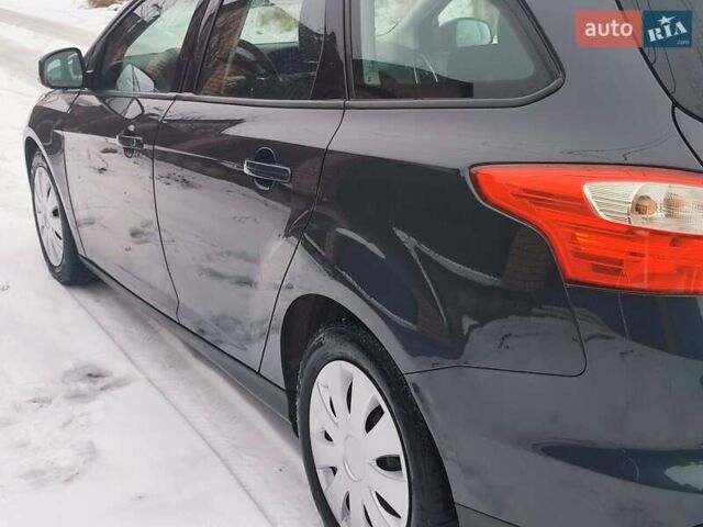 Сірий Форд Фокус, об'ємом двигуна 1.6 л та пробігом 199 тис. км за 7600 $, фото 15 на Automoto.ua