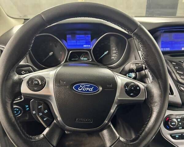 Серый Форд Фокус, объемом двигателя 1.6 л и пробегом 296 тыс. км за 7849 $, фото 11 на Automoto.ua