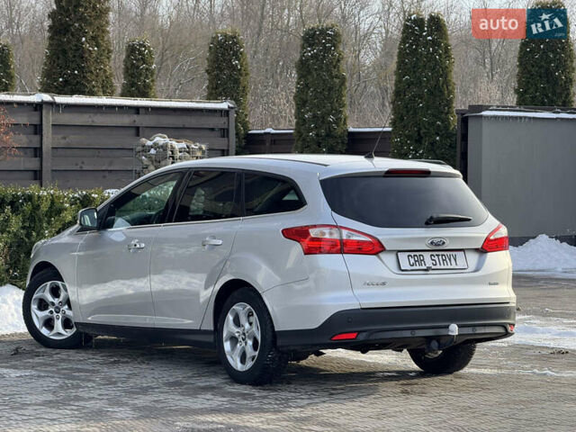 Серый Форд Фокус, объемом двигателя 1.6 л и пробегом 226 тыс. км за 8500 $, фото 2 на Automoto.ua