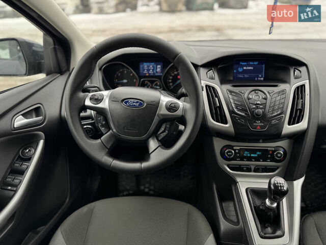 Сірий Форд Фокус, об'ємом двигуна 1.6 л та пробігом 237 тис. км за 7850 $, фото 23 на Automoto.ua
