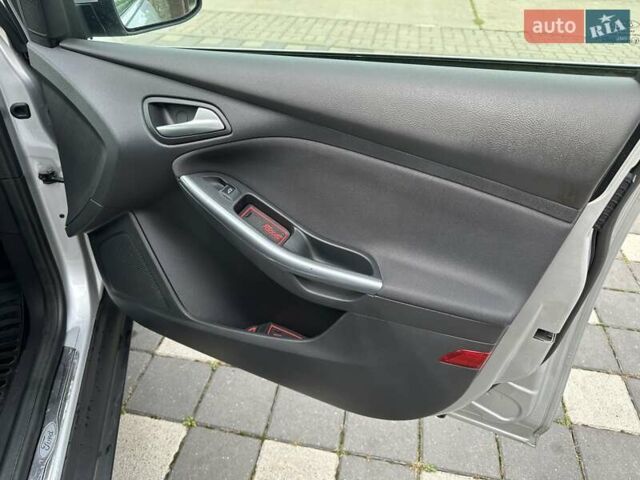 Серый Форд Фокус, объемом двигателя 1.6 л и пробегом 194 тыс. км за 8250 $, фото 41 на Automoto.ua