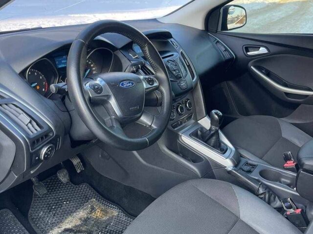 Сірий Форд Фокус, об'ємом двигуна 1 л та пробігом 168 тис. км за 9300 $, фото 5 на Automoto.ua