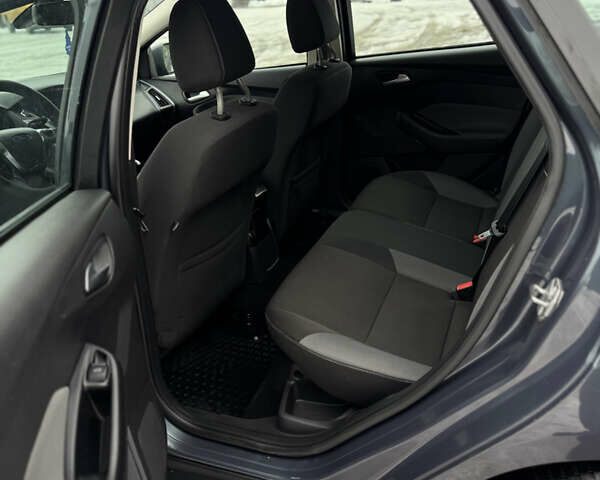 Серый Форд Фокус, объемом двигателя 1.6 л и пробегом 237 тыс. км за 7999 $, фото 26 на Automoto.ua