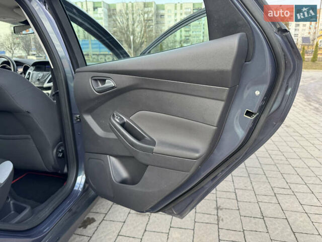 Серый Форд Фокус, объемом двигателя 1.6 л и пробегом 190 тыс. км за 8700 $, фото 49 на Automoto.ua