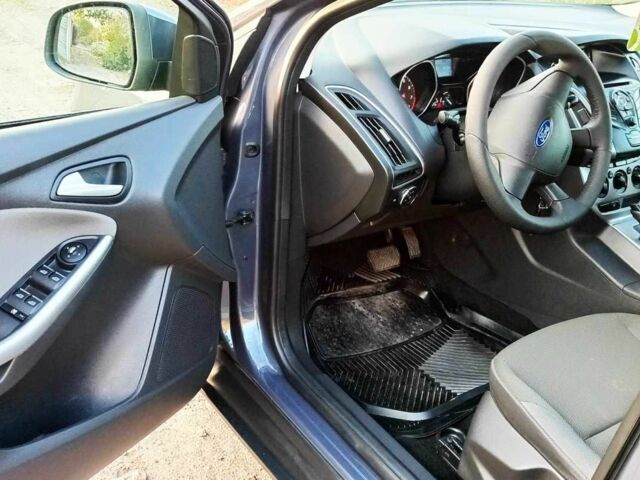 Серый Форд Фокус, объемом двигателя 1.6 л и пробегом 112 тыс. км за 6900 $, фото 8 на Automoto.ua