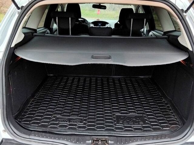 Серый Форд Фокус, объемом двигателя 1.6 л и пробегом 273 тыс. км за 7300 $, фото 2 на Automoto.ua