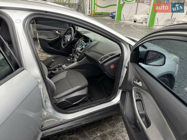 Сірий Форд Фокус, об'ємом двигуна 1.6 л та пробігом 230 тис. км за 5900 $, фото 9 на Automoto.ua