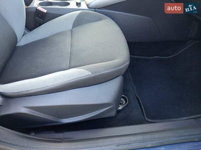 Серый Форд Фокус, объемом двигателя 1.56 л и пробегом 240 тыс. км за 7500 $, фото 58 на Automoto.ua