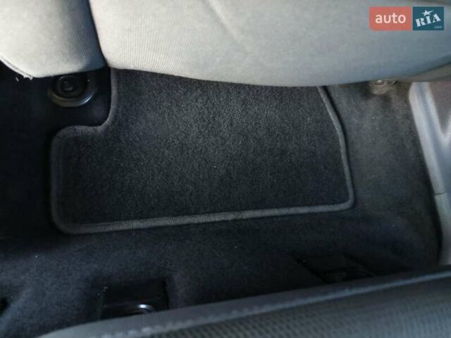 Серый Форд Фокус, объемом двигателя 1.56 л и пробегом 240 тыс. км за 7500 $, фото 63 на Automoto.ua