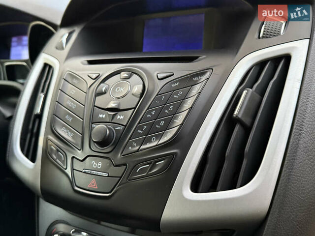 Серый Форд Фокус, объемом двигателя 2 л и пробегом 265 тыс. км за 6900 $, фото 44 на Automoto.ua