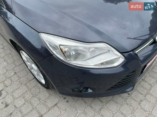 Серый Форд Фокус, объемом двигателя 1.6 л и пробегом 260 тыс. км за 7200 $, фото 9 на Automoto.ua