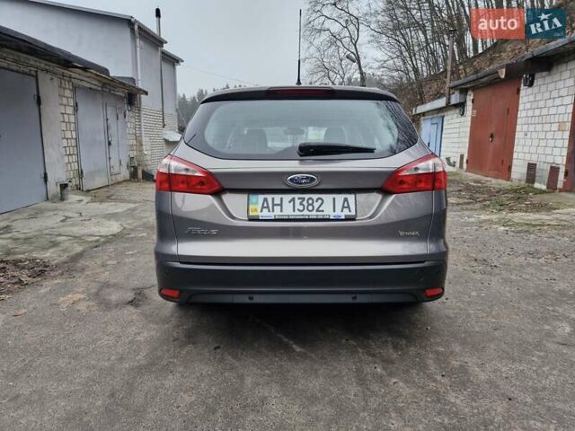 Сірий Форд Фокус, об'ємом двигуна 1.6 л та пробігом 109 тис. км за 9000 $, фото 3 на Automoto.ua