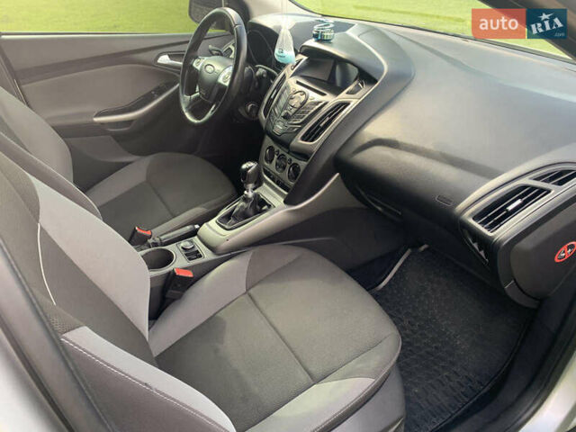 Серый Форд Фокус, объемом двигателя 1.6 л и пробегом 208 тыс. км за 7300 $, фото 19 на Automoto.ua