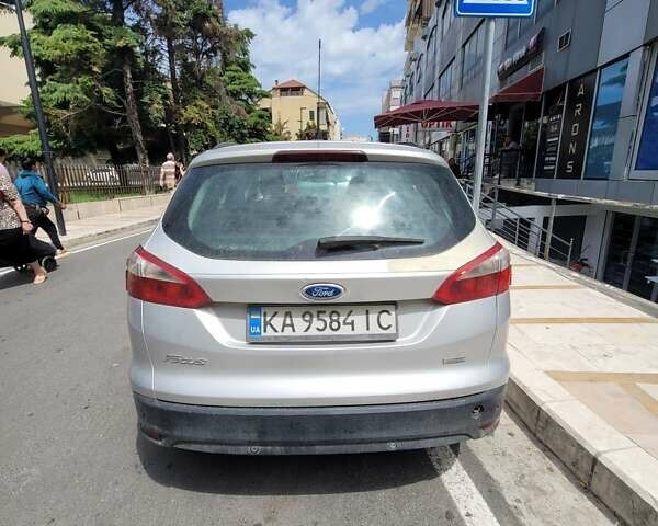 Серый Форд Фокус, объемом двигателя 1.56 л и пробегом 374 тыс. км за 6500 $, фото 8 на Automoto.ua