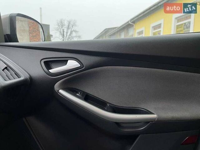 Серый Форд Фокус, объемом двигателя 1.6 л и пробегом 295 тыс. км за 7500 $, фото 14 на Automoto.ua