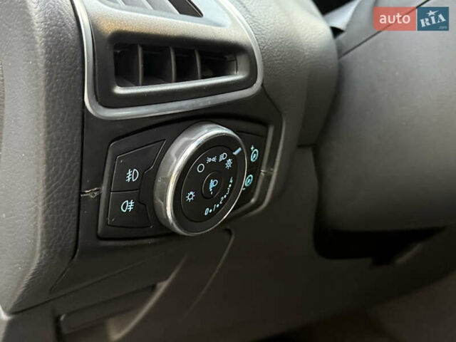 Серый Форд Фокус, объемом двигателя 2 л и пробегом 265 тыс. км за 6900 $, фото 31 на Automoto.ua