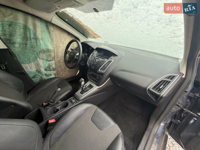 Серый Форд Фокус, объемом двигателя 1.6 л и пробегом 180 тыс. км за 2999 $, фото 11 на Automoto.ua