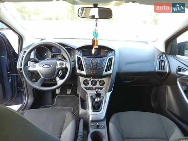 Серый Форд Фокус, объемом двигателя 1.56 л и пробегом 240 тыс. км за 7500 $, фото 32 на Automoto.ua