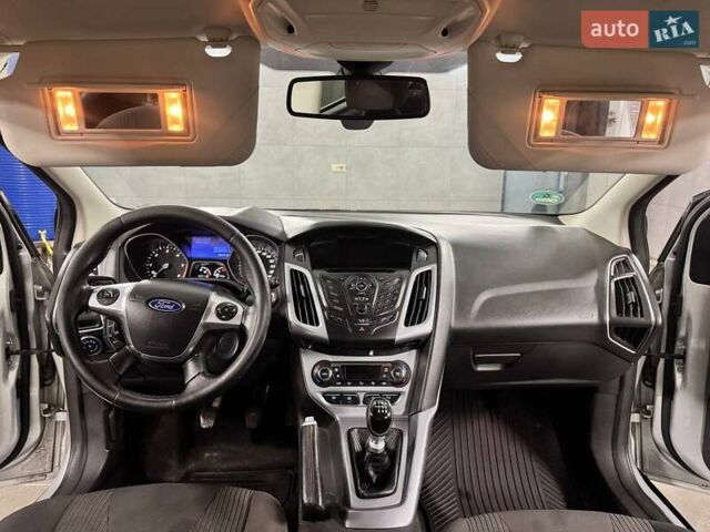 Серый Форд Фокус, объемом двигателя 1.6 л и пробегом 296 тыс. км за 7849 $, фото 17 на Automoto.ua