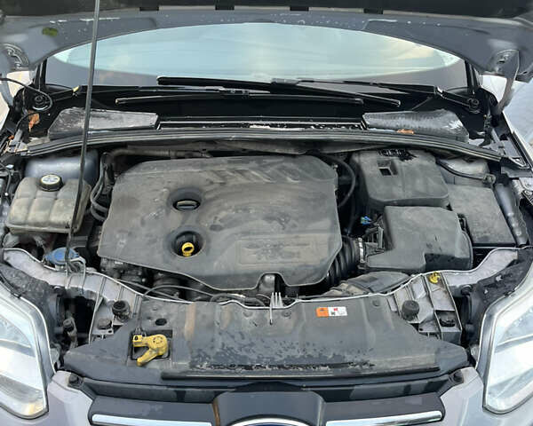 Серый Форд Фокус, объемом двигателя 1.6 л и пробегом 318 тыс. км за 6300 $, фото 14 на Automoto.ua