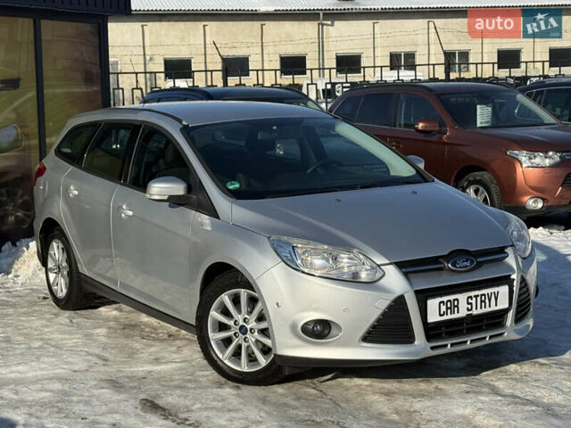 Серый Форд Фокус, объемом двигателя 1.56 л и пробегом 241 тыс. км за 7500 $, фото 1 на Automoto.ua