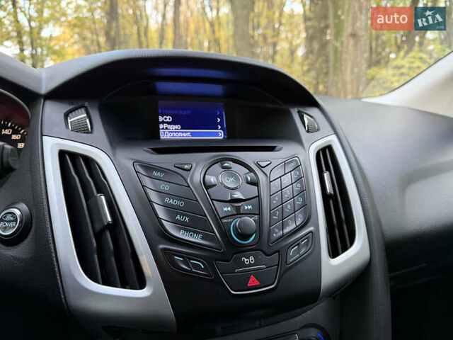 Серый Форд Фокус, объемом двигателя 2 л и пробегом 265 тыс. км за 6900 $, фото 35 на Automoto.ua