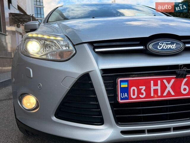 Сірий Форд Фокус, об'ємом двигуна 1.6 л та пробігом 250 тис. км за 8200 $, фото 1 на Automoto.ua