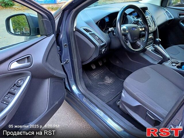 Серый Форд Фокус, объемом двигателя 1.6 л и пробегом 220 тыс. км за 7700 $, фото 1 на Automoto.ua